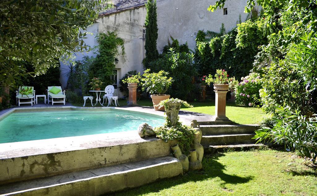 Les Saisons Bed & Breakfast Villeneuve-les-Avignon Luaran gambar