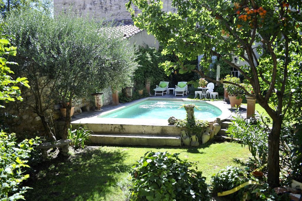Les Saisons Bed & Breakfast Villeneuve-les-Avignon Luaran gambar